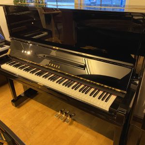 Piano Yamaha U3 | Polerad svart