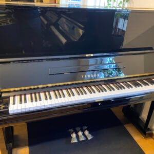 Piano Yamaha U3 | Polerad svart